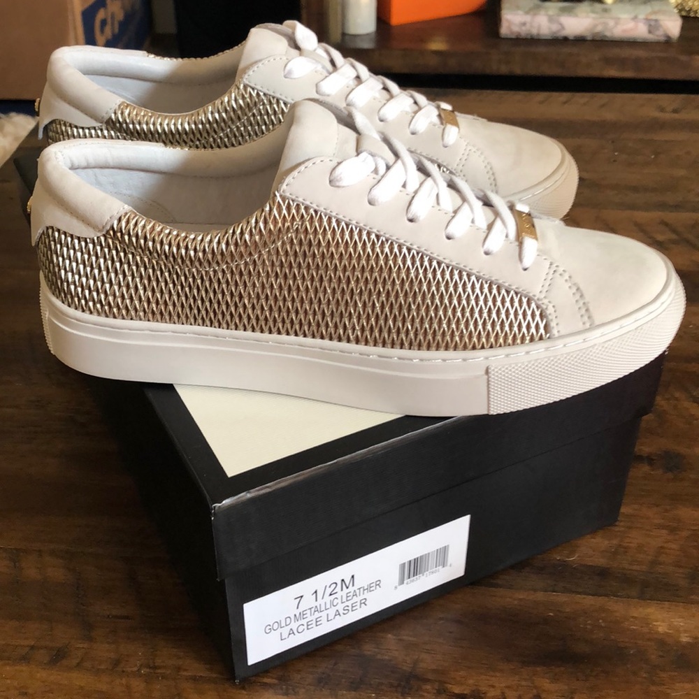 ⭐️NWT⭐️ Gold Metallic Leather J Slides